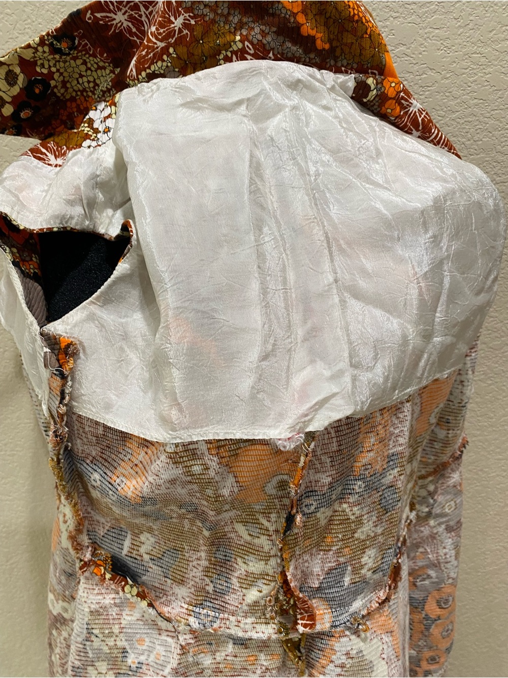 70s Vintage Floral Button-Front Women’s Dress, Brown & Orange, Small - Picture 10 of 16
